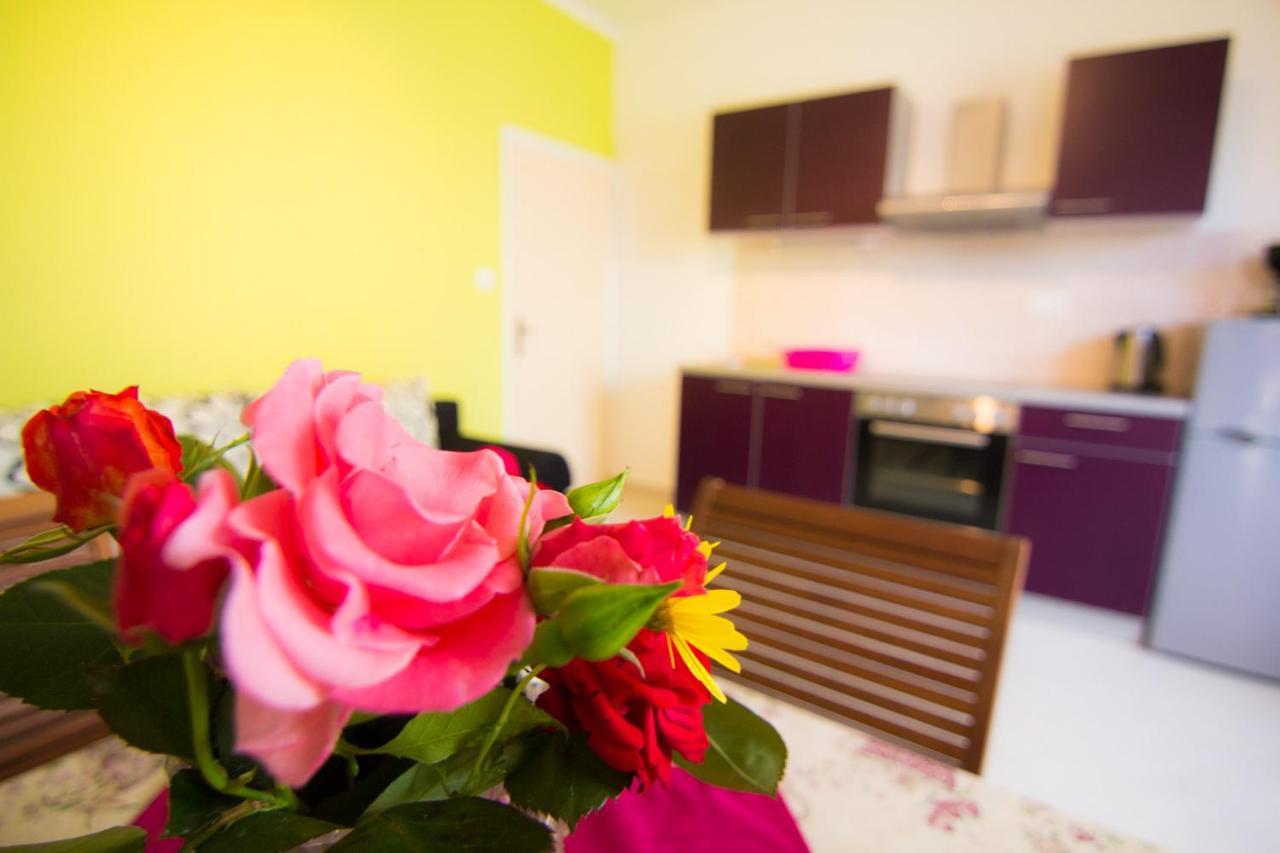 Apartment Kirby Krk Town Exterior foto